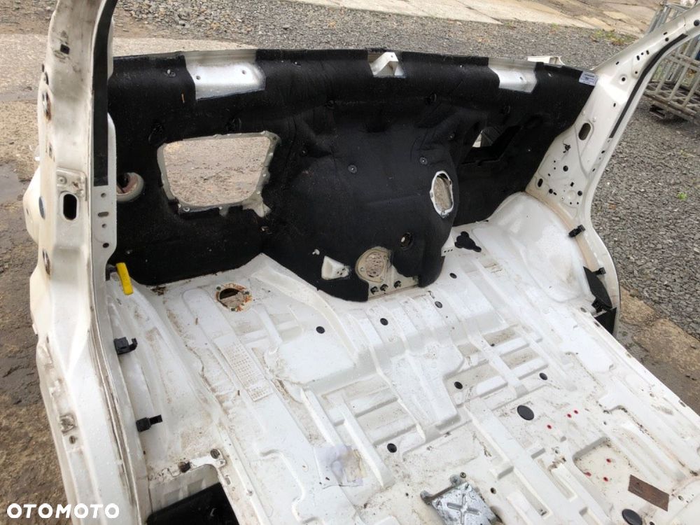 KABINA  IVECO DAILY VI Platforma / podwozie 2014 - 2022 35S15, 35C15, 40C15, 50C15, 60C15, 65C15, - 15