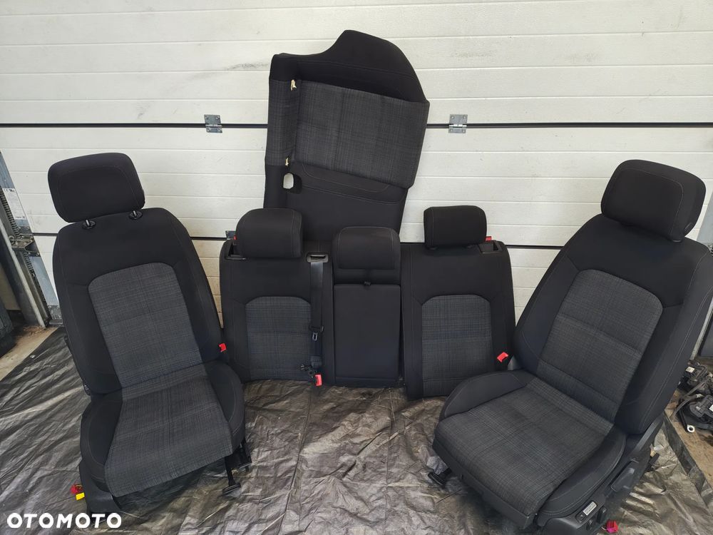 VW Passat B8 LIFT  fotele kanapa masaż super stan Mały Przebieg - 6