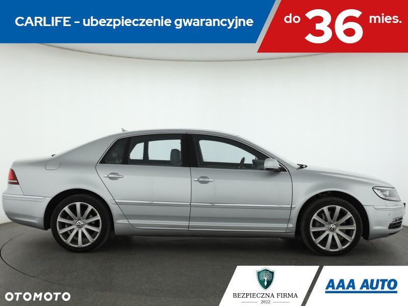 Volkswagen Phaeton - 8