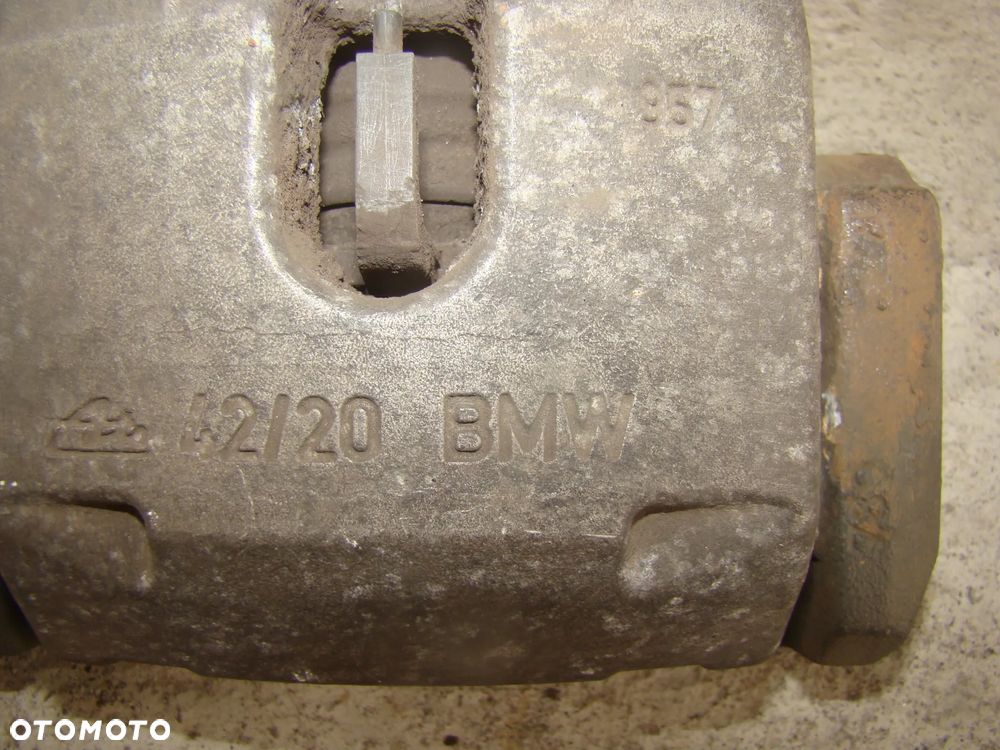 BMW E60 E61 XDRIVE ZACISKI HAMULCOWE TYŁ TYLNE JARZMO ZACISK 42/20 PRAWY LEWY - 5