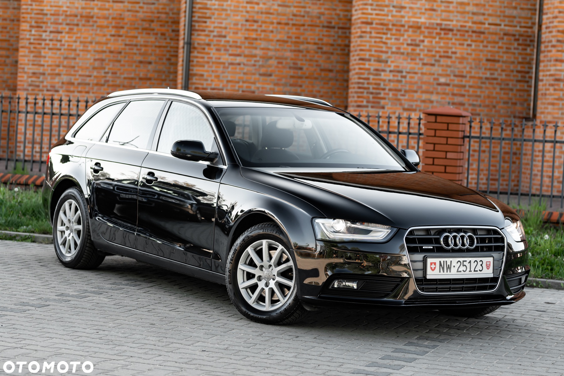 Audi A4 Avant 1.8 TFSI quattro Attraction - 11
