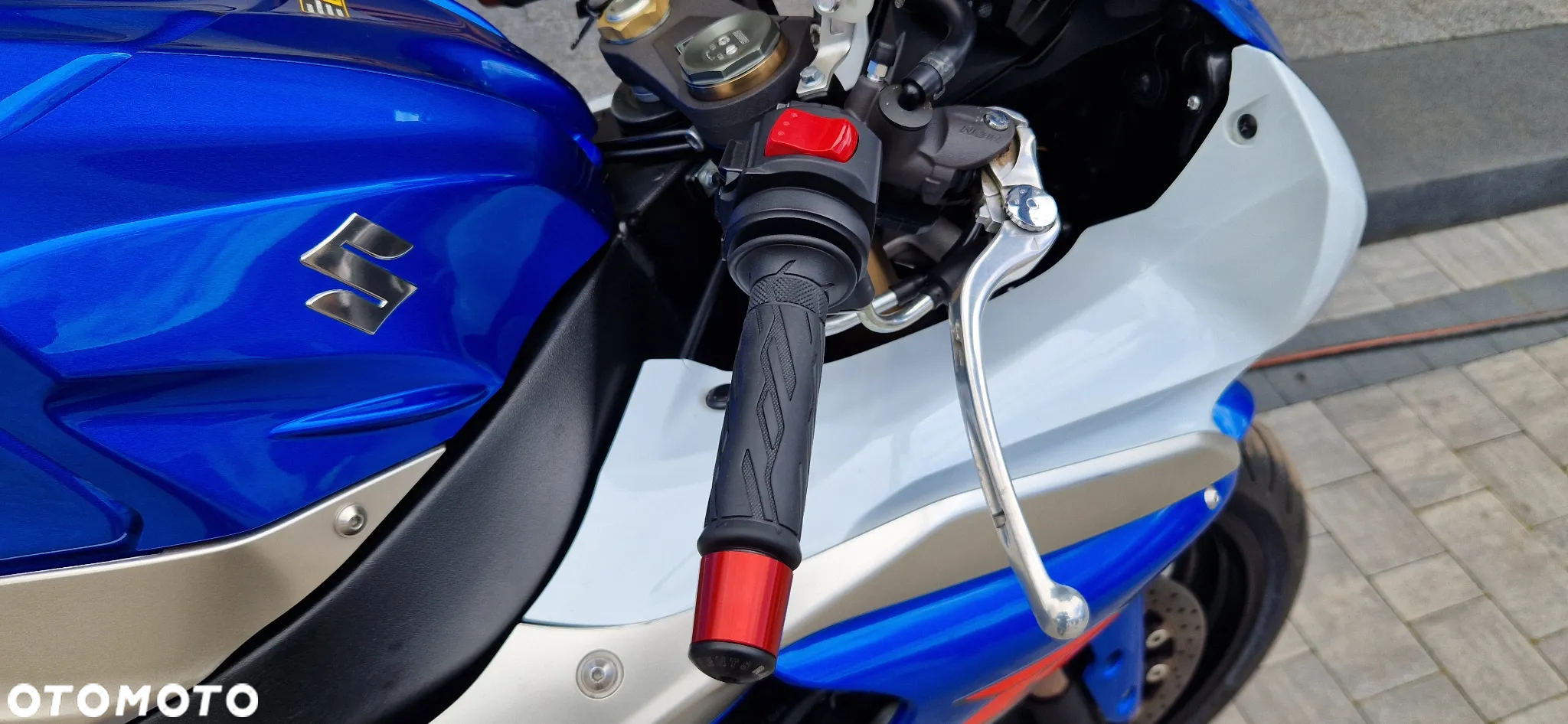 Suzuki GSX-R - 6