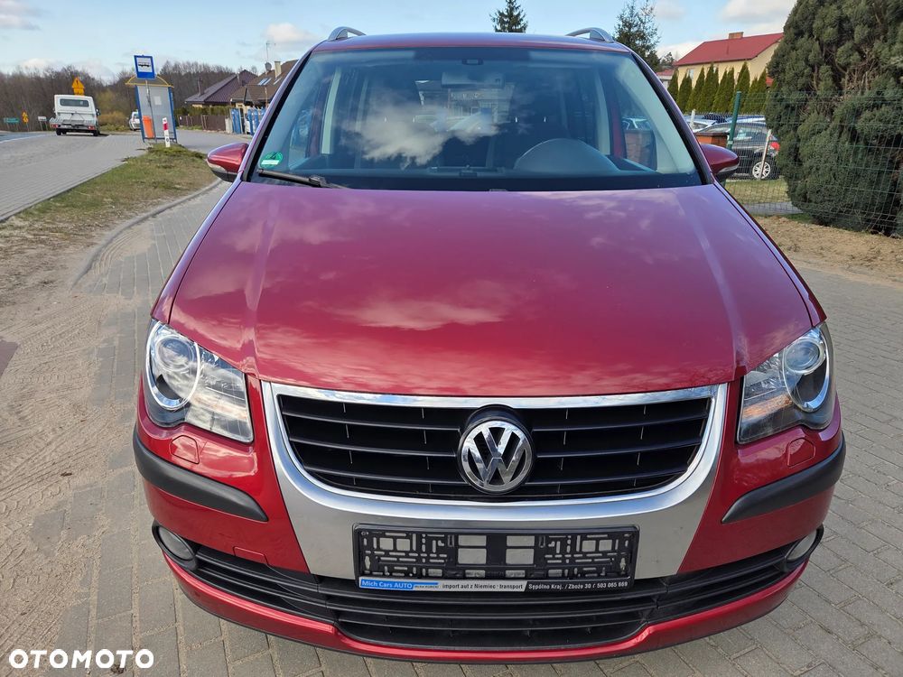 Volkswagen Touran - 8