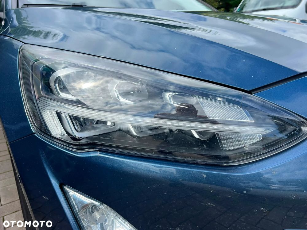 Ford Focus 2.0 EcoBlue STart-Stopp-System TITANIUM - 2