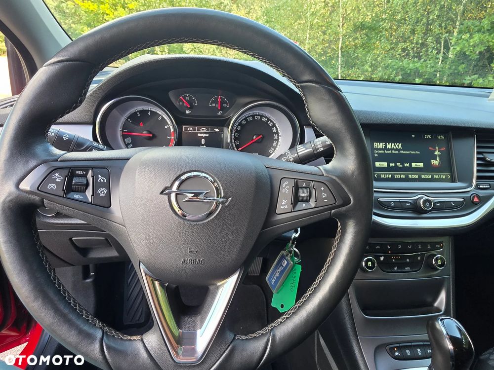 Opel Astra 1.4 T Dynamic S&S - 12