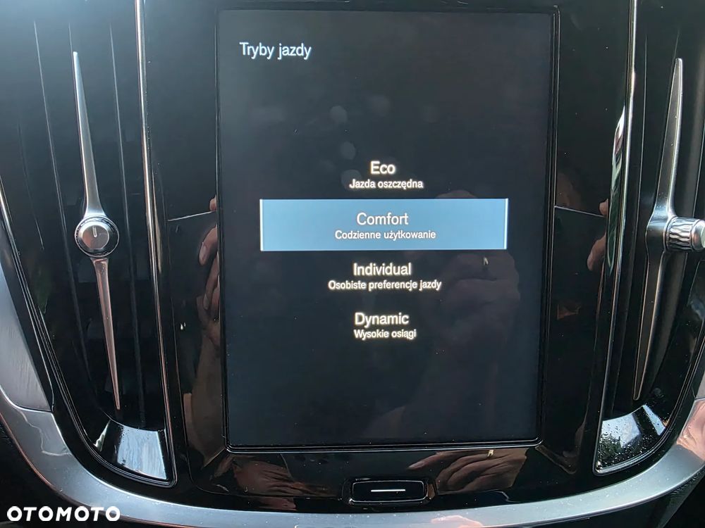 Volvo V60 D4 Momentum - 23