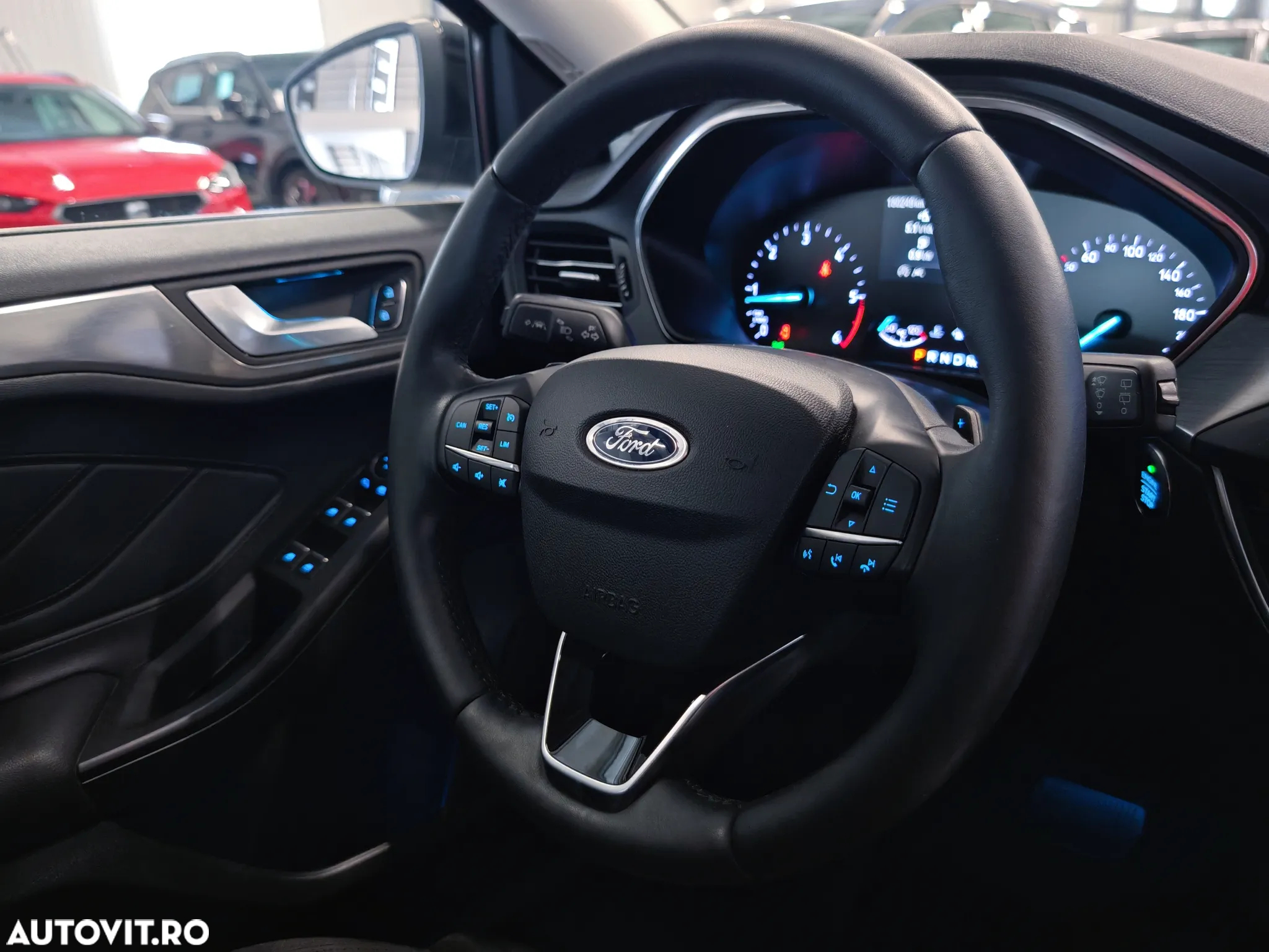 Ford Focus Turnier 1.5 EcoBlue Start-Stopp-System Aut. TITANIUM - 17
