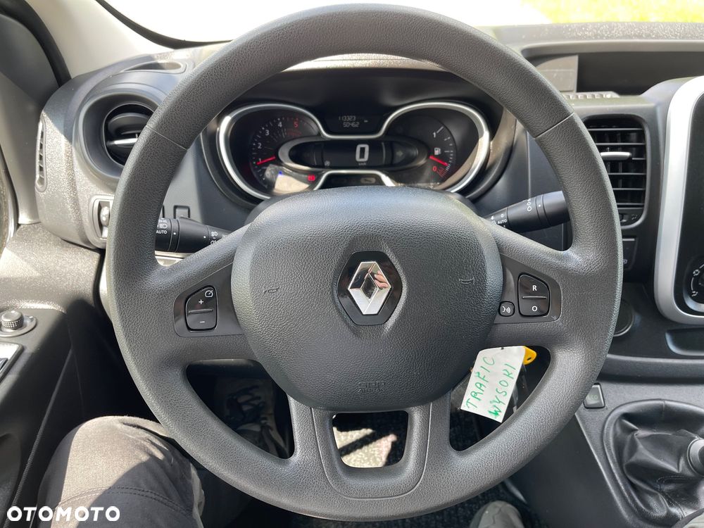 Renault Trafic - 26