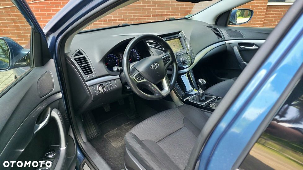 Hyundai i40 2.0 Premium - 13
