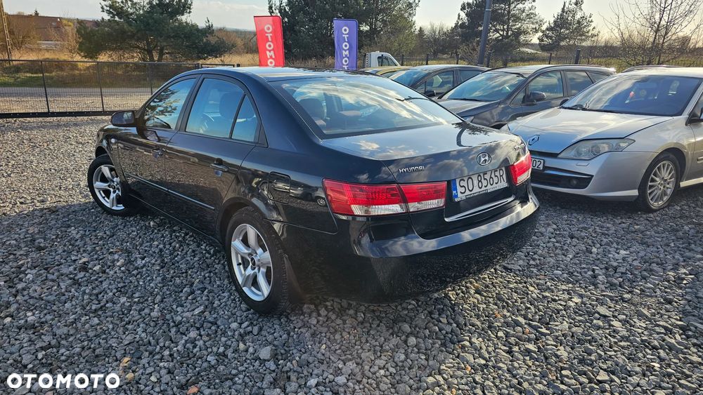 Hyundai Sonata 2.0 GL Comfort - 6