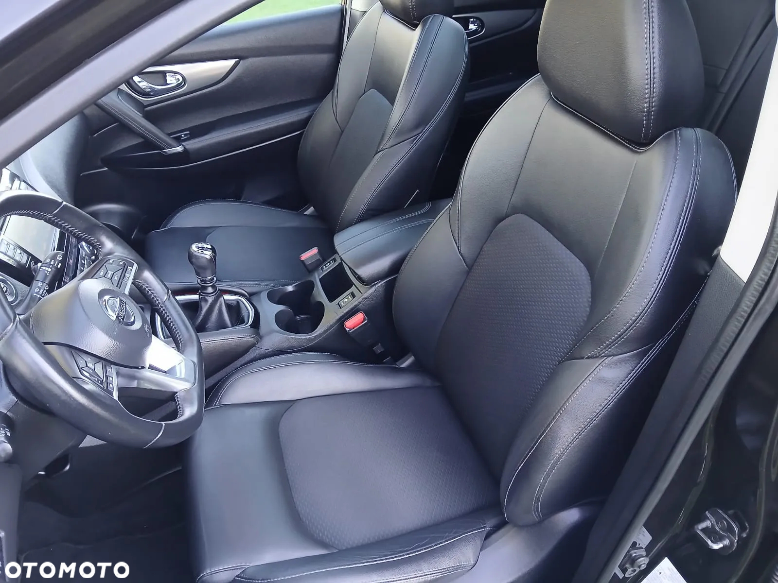 Nissan Qashqai 1.6 DIG-T Tekna - 26