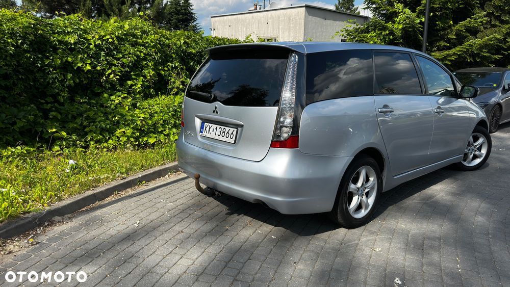 Mitsubishi Grandis 2.4 Intense (lea) - 6