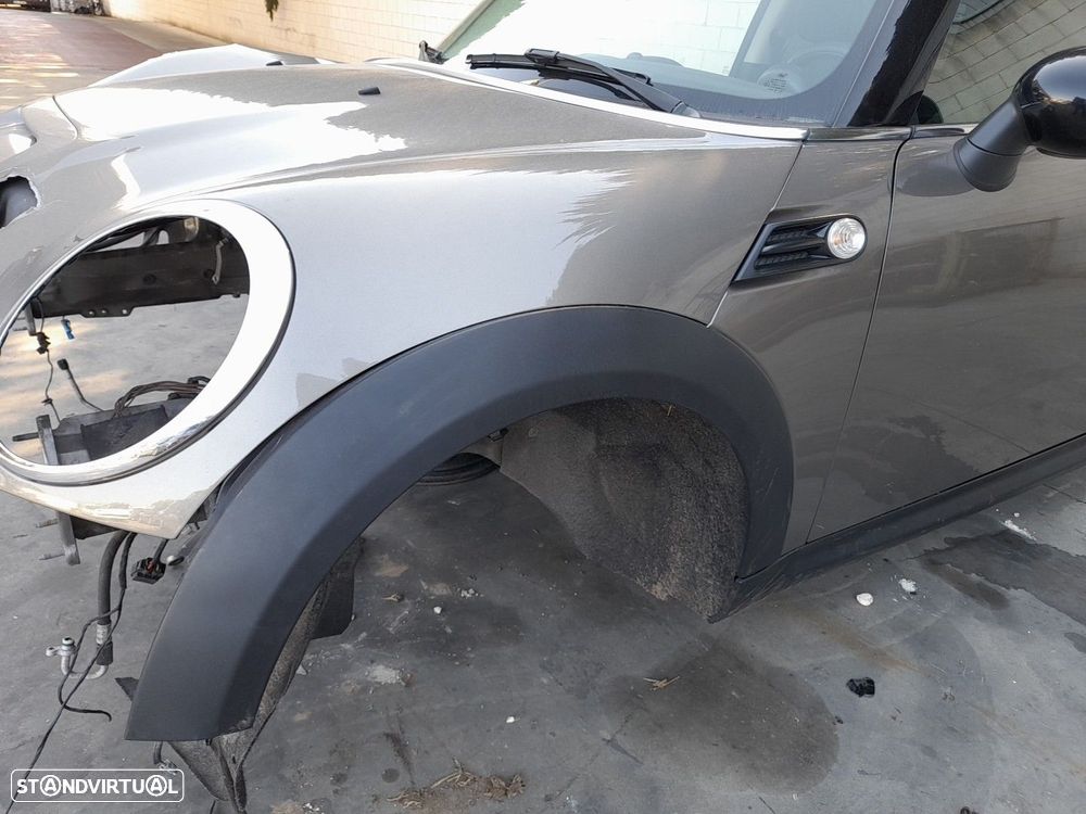 Guarda-lamas esquerdo MINI Mini Clubman (R55) - 2
