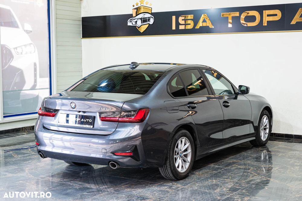 BMW Seria 3 318d Aut. Luxury Line - 36