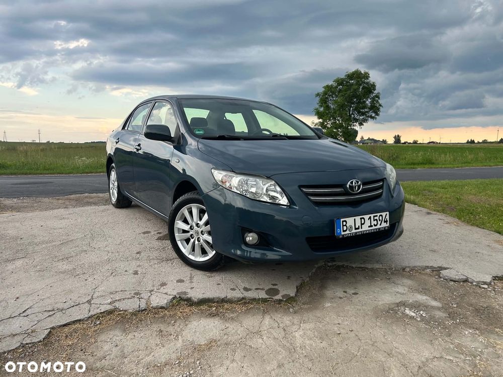 Toyota Corolla 1.6 VVT-i Premium - 1