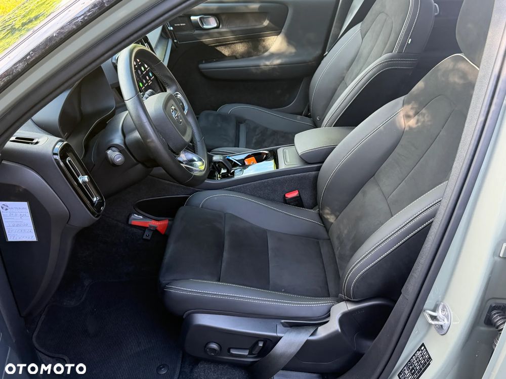 Volvo XC 40 Recharge 82 kWh Single M Extended Range RWD Ultimate - 12