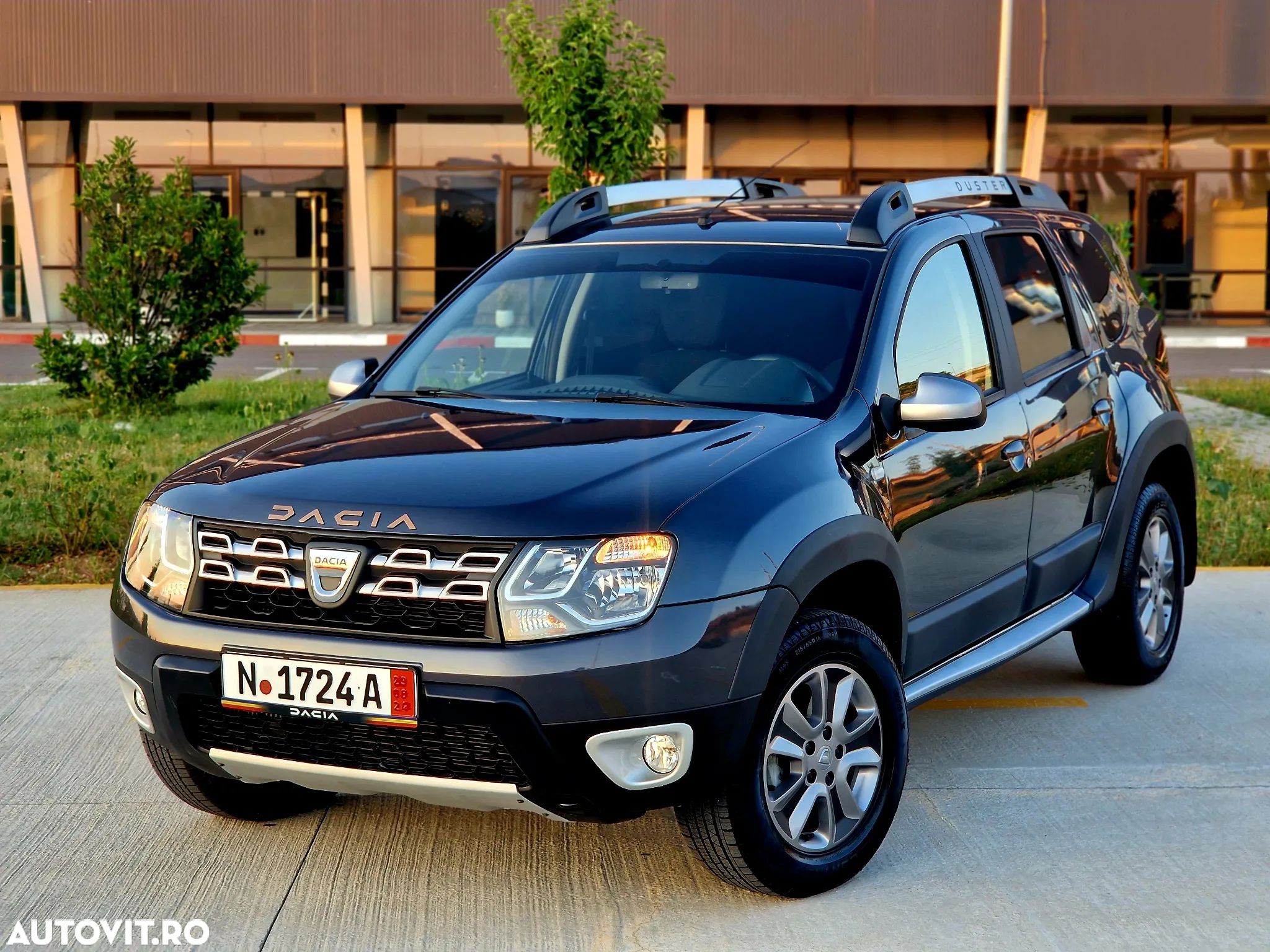 Dacia Duster 1.5 dCi 4x2 Laureate - 1