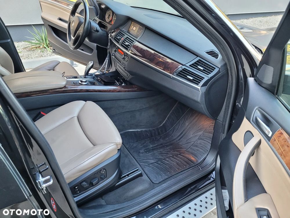 BMW X5 3.0sd xDrive - 13