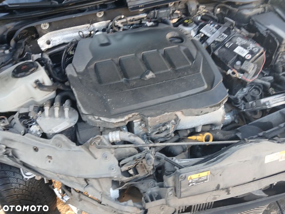 Volkswagen Golf 2.0 TDI SCR DSG United - 10