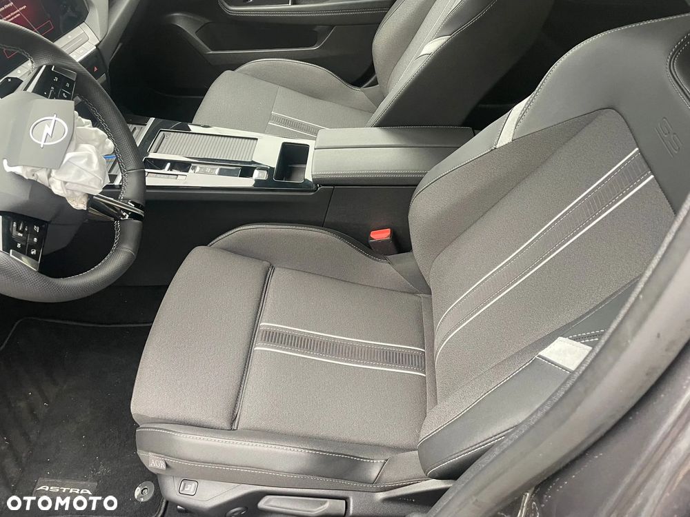 Opel Astra 1.5 D Automatik Ultimate - 10