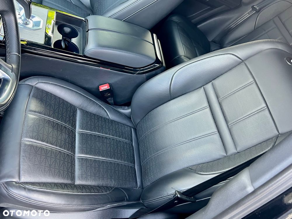 Land Rover Range Rover Evoque P200 R-Dynamic HSE - 26