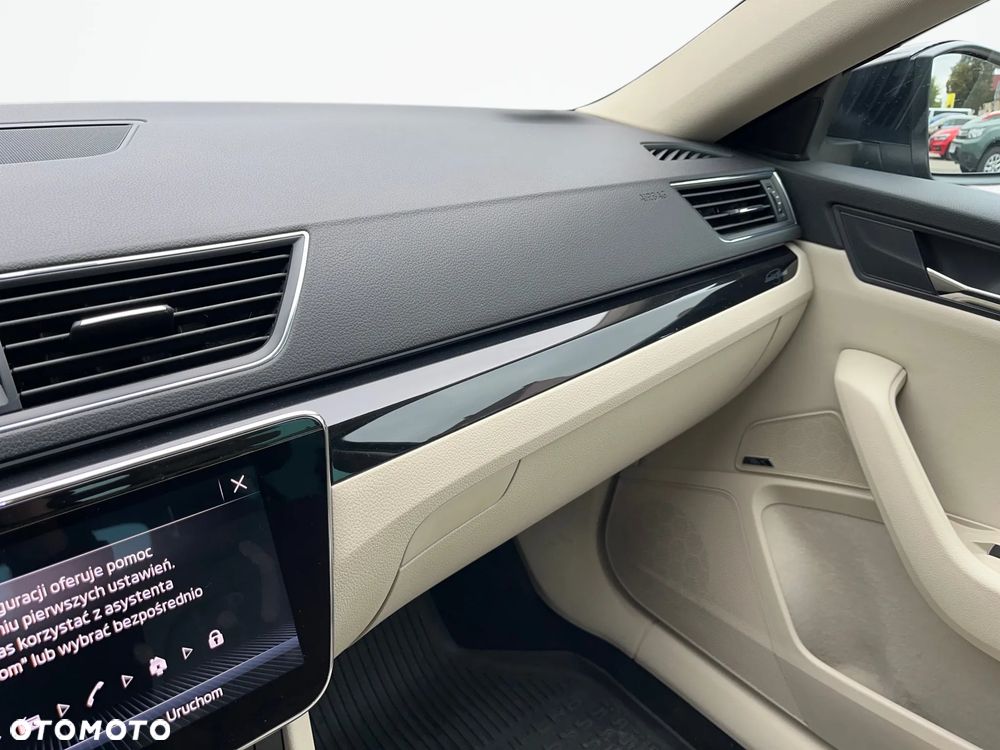 Skoda Superb 2.0 TDI SCR 4x4 L&K DSG - 11