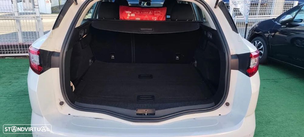 Renault Mégane Sport Tourer 1.5 dCi Zen ECO - 17