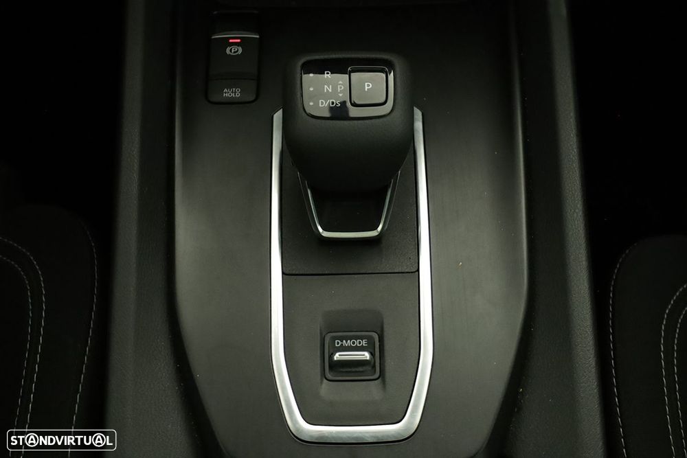 Nissan Qashqai 1.3 DIG-T Acenta Xtronic - 12