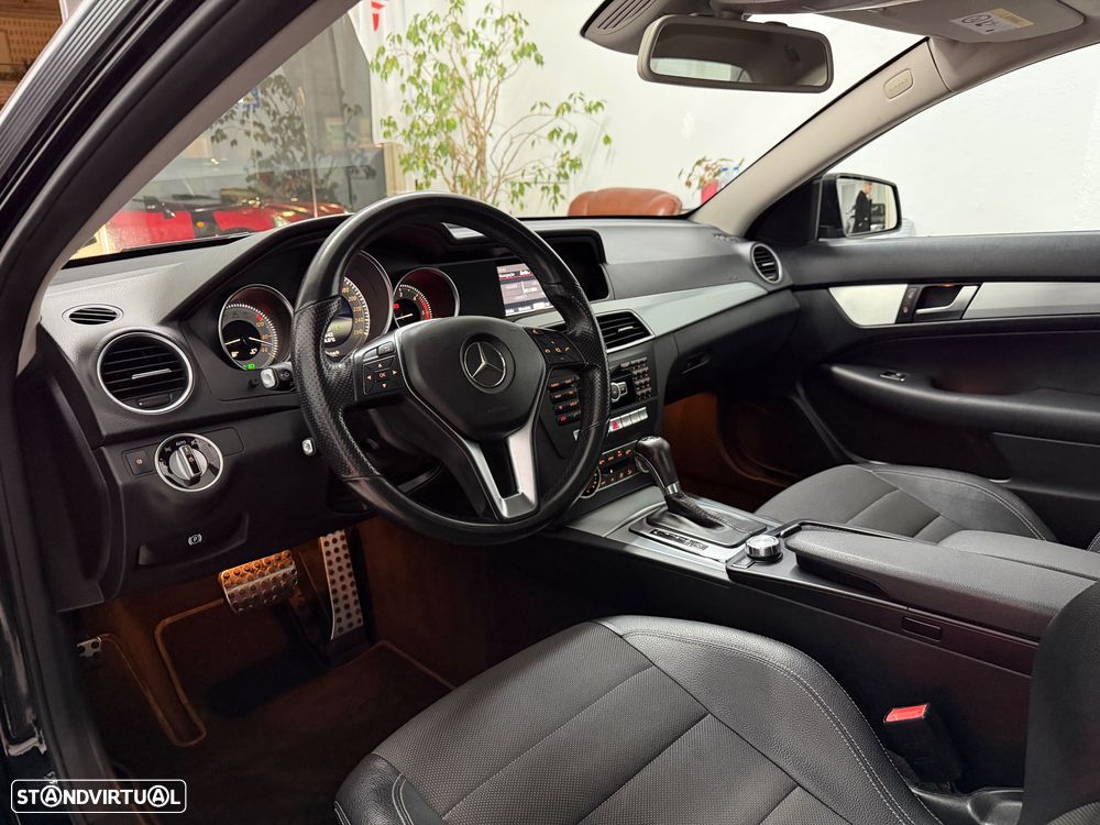 Mercedes-Benz C 220 CDI DPF (BlueEFFICIENCY) 7G-TRONIC - 23