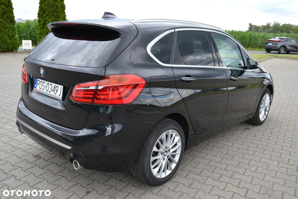 BMW Seria 2 218d - 13