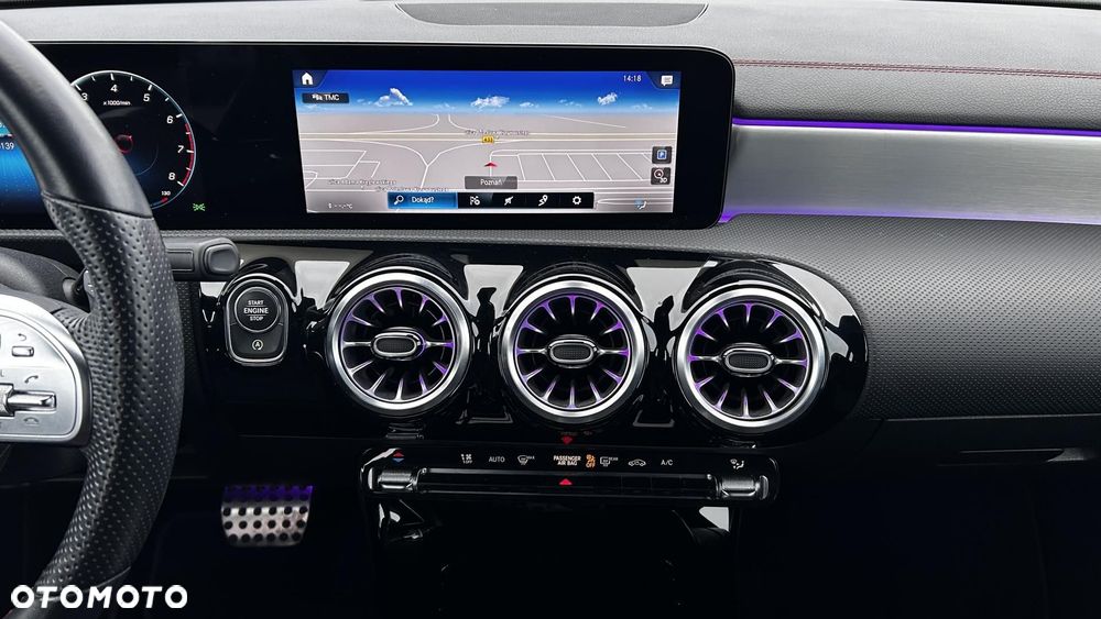 Mercedes-Benz CLA 180 AMG Line 7G-DCT - 17