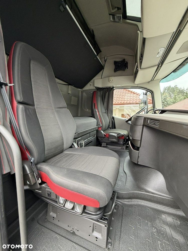 Volvo FH 500 E6 Standard Globetrotter XL 2019r - 34