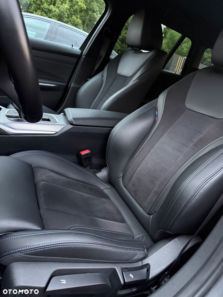 BMW Seria 3 318d M Sport Shadow - 30