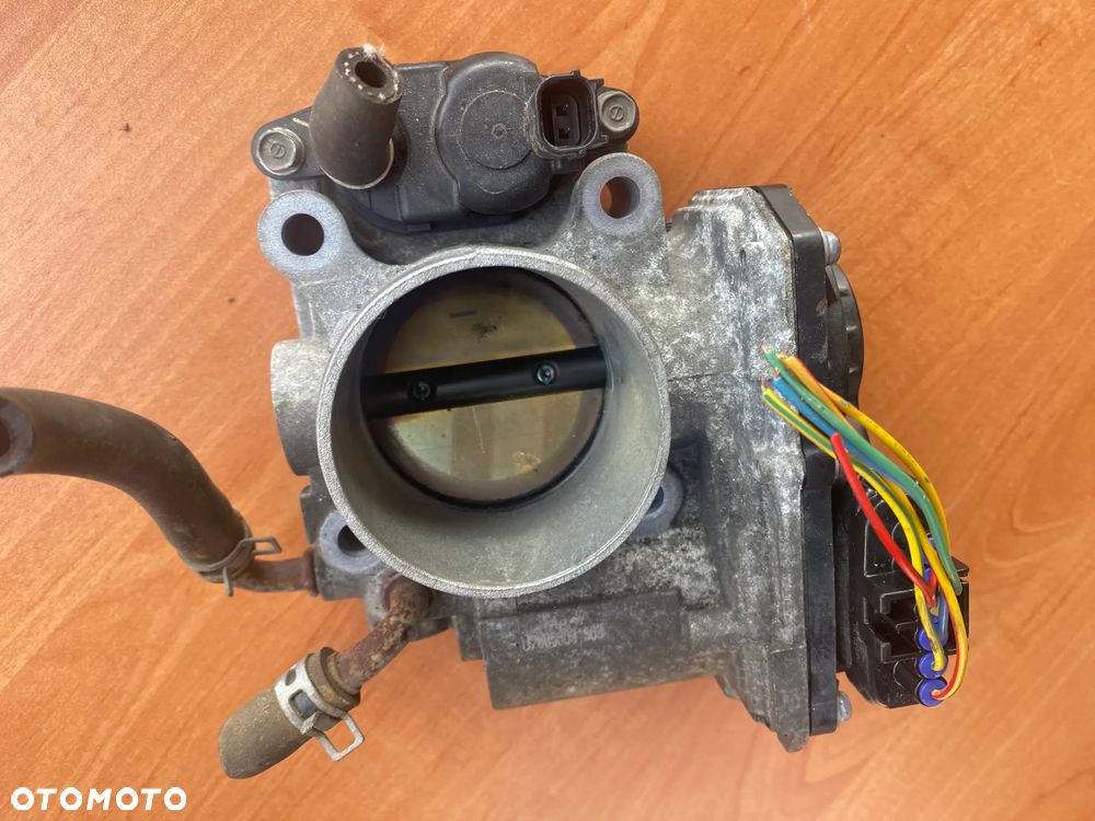 PRZEPUSTNICA HONDA CIVIC VIII UFO 084102 - 3