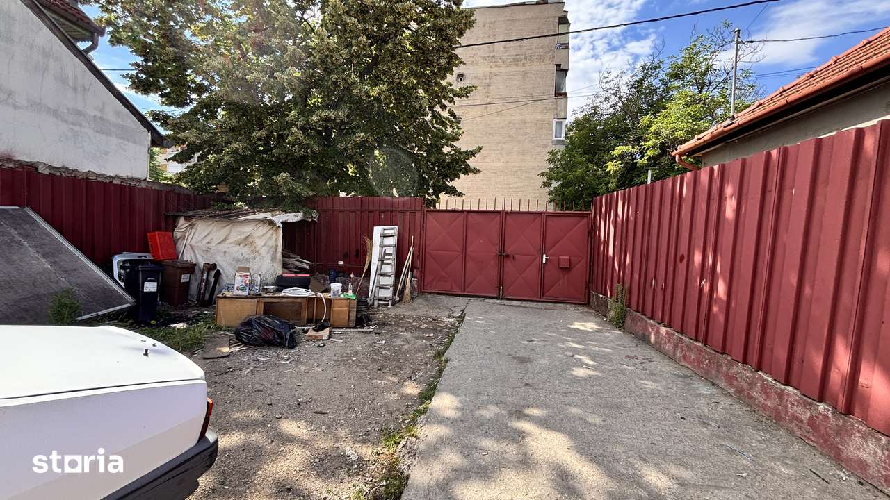 Teren 216 mp cu construcții în Oradea-zona Rogerius, str. Robert Owen - Imagine principală: 3/6