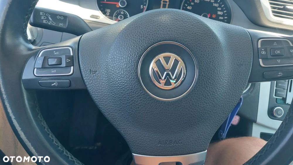 Volkswagen Passat CC 2.0 Blue TDI Exclusive - 13