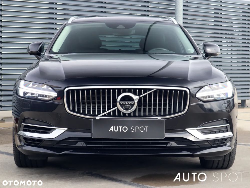 Volvo V90 T8 AWD Plug-In Hybrid Inscription - 9