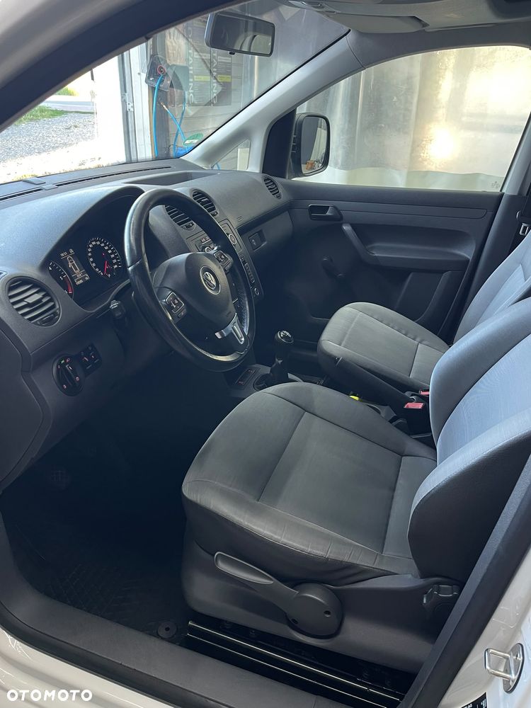 Volkswagen Caddy - 27