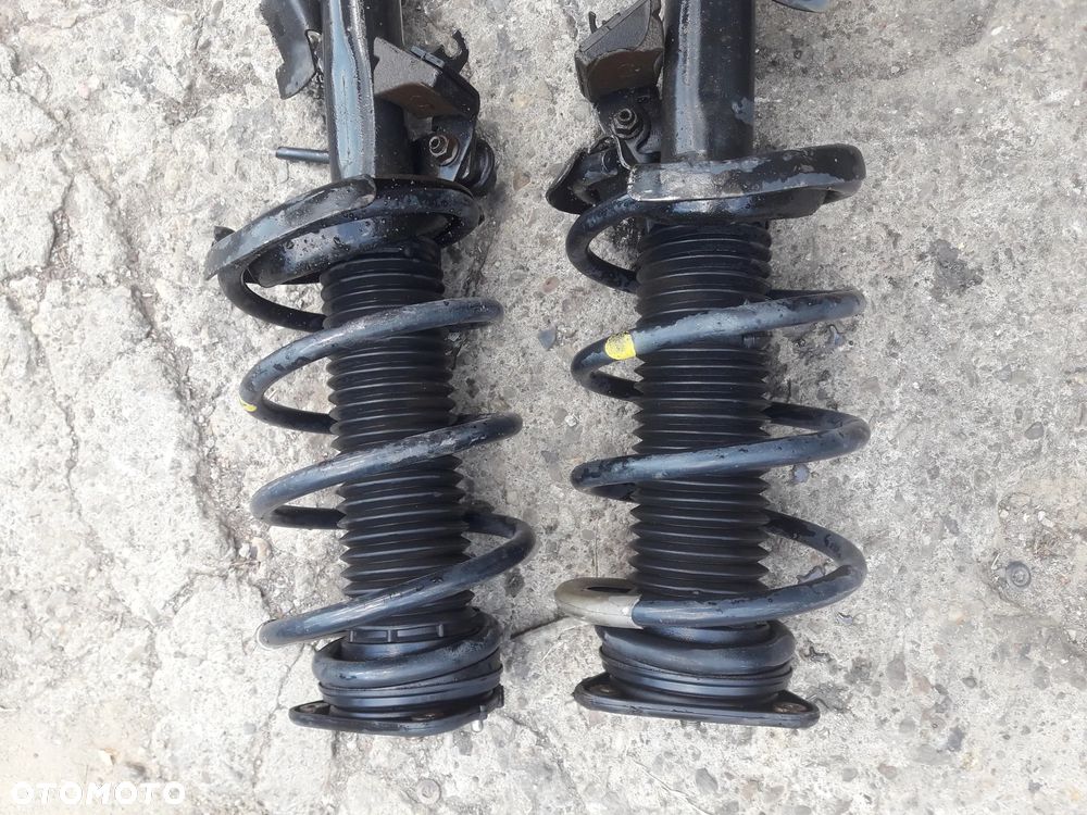 Mazda 3 BK 03-09 Amortyzator Sprężyna przód przedni - 3