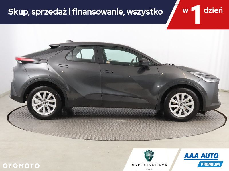 Toyota C-HR - 7