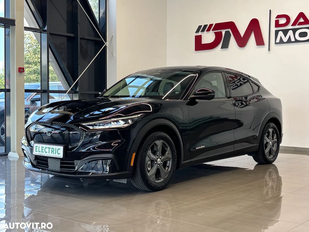 Ford Mustang Mach-E AWD PREMIUM - 4