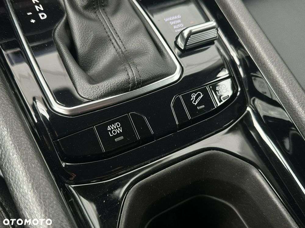 Jeep Compass - 25