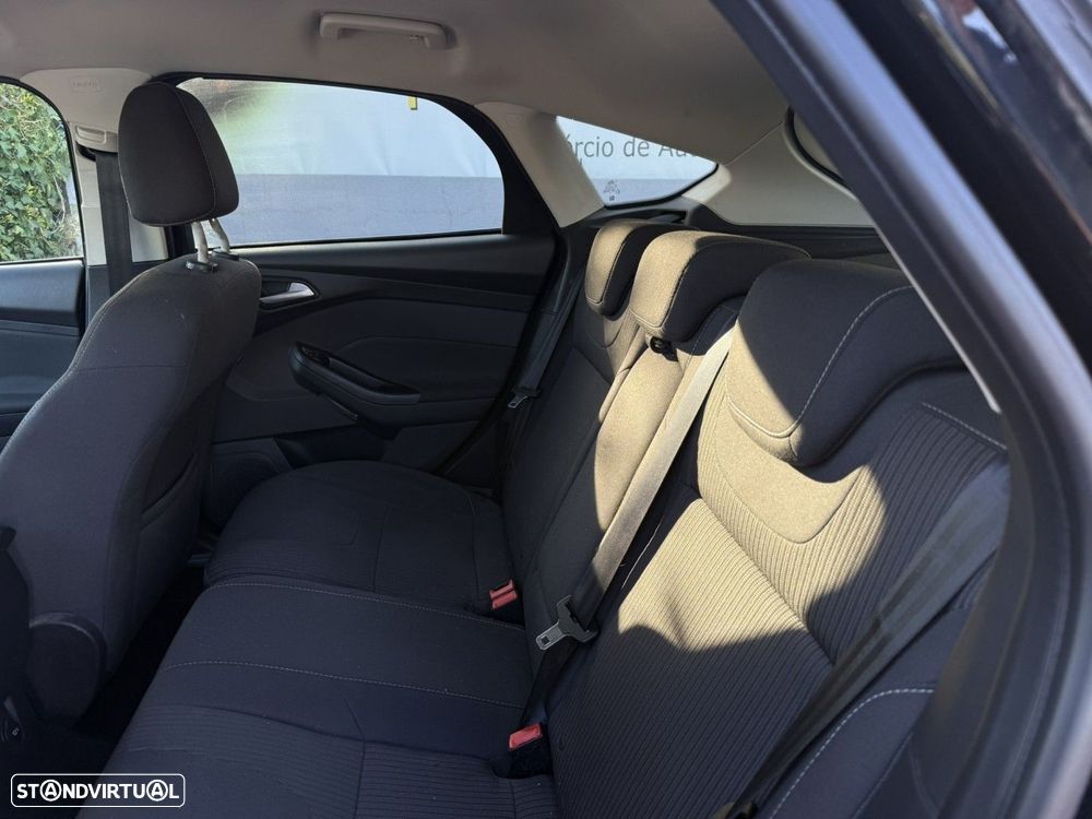 Ford Focus 1.0 EcoBoost S&S TREND - 15