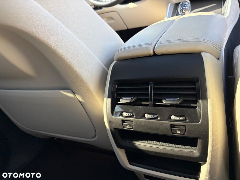 BMW X6 xDrive40d mHEV - 22