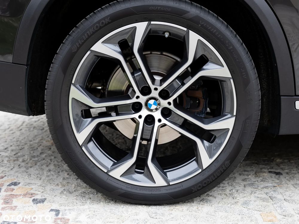 BMW X5 xDrive30d mHEV - 36