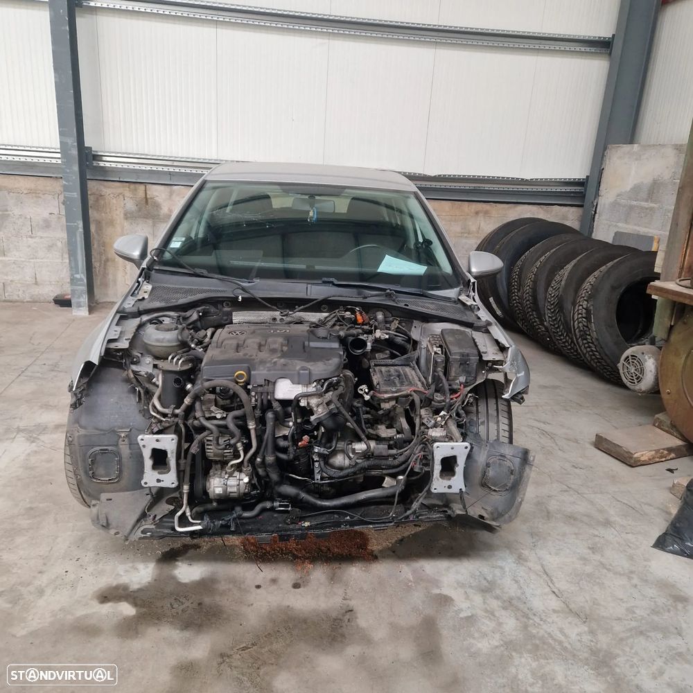 VW Golf - 4