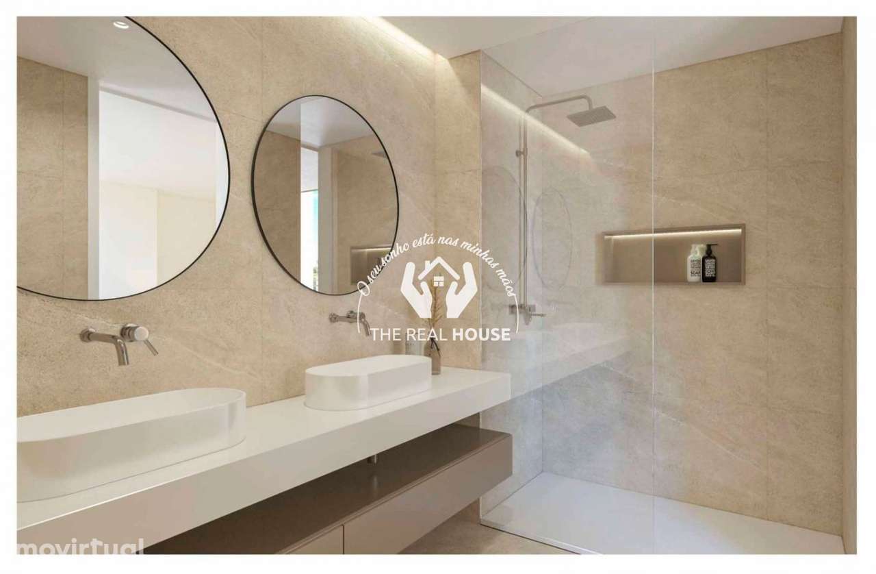 EDIFICIO "HINTON" INSERIDO NO CENTRO DO FUNCHAL - Grande imagem: 4/5