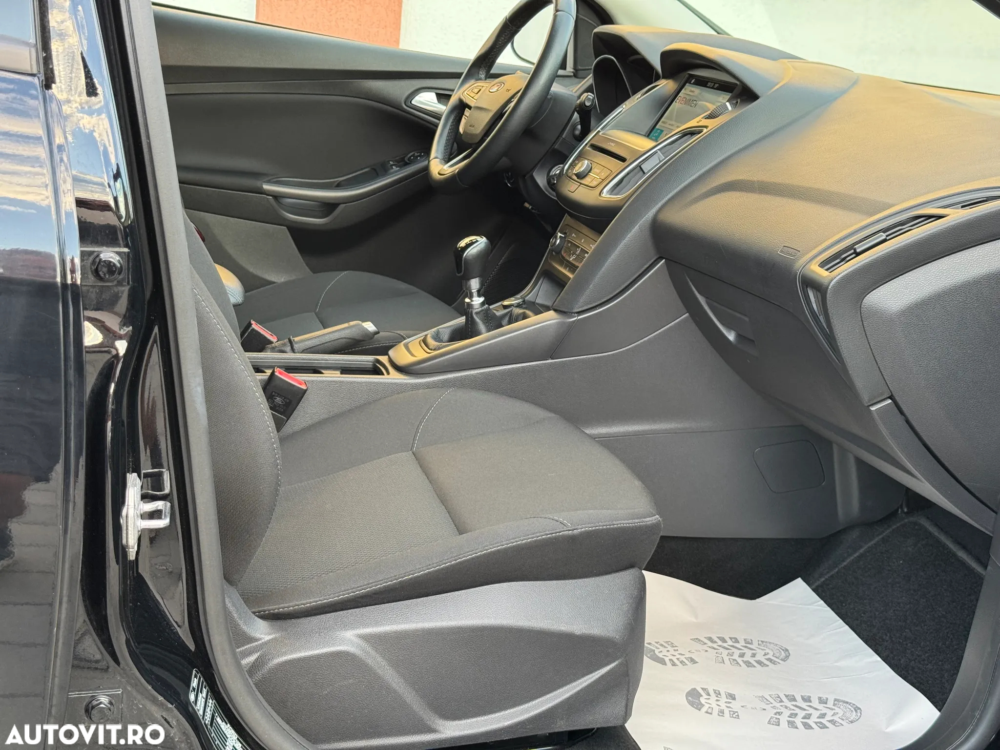 Ford Focus 1.0 EcoBoost 6MT MHEV Active - 27