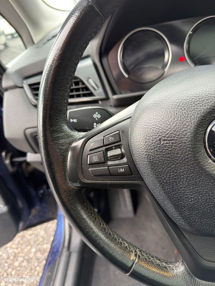 BMW 216 Active Tourer d Line Sport - 29