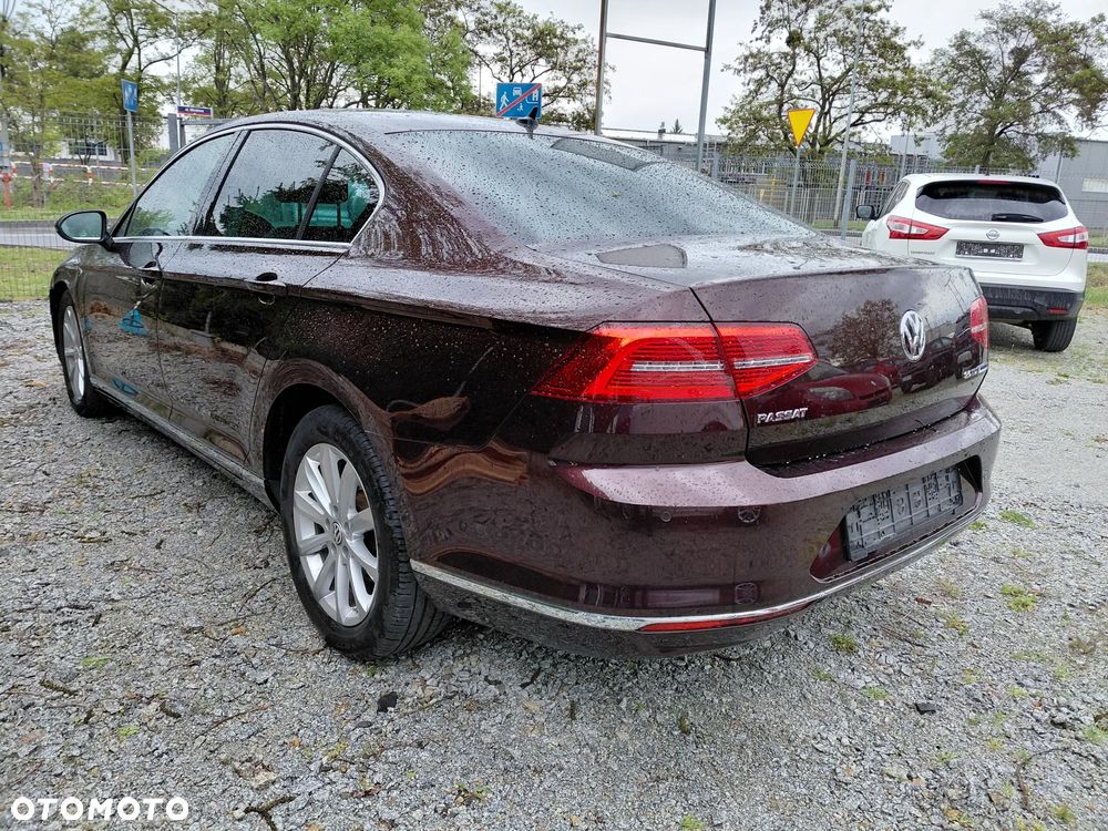 Volkswagen Passat 2.0 TDI SCR DSG Highline - 15
